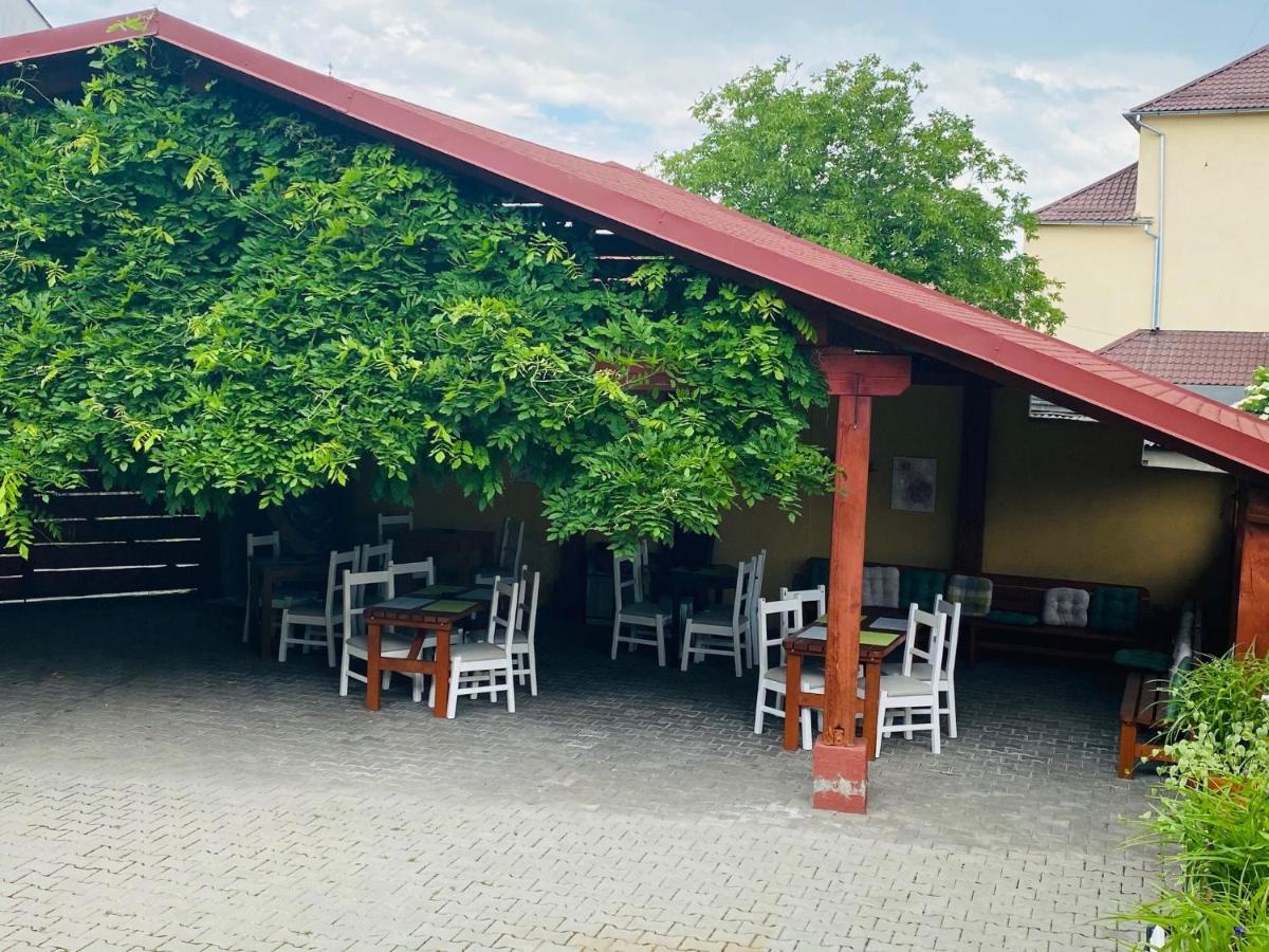 Pensiunea Central Szászrégen Kültér fotó